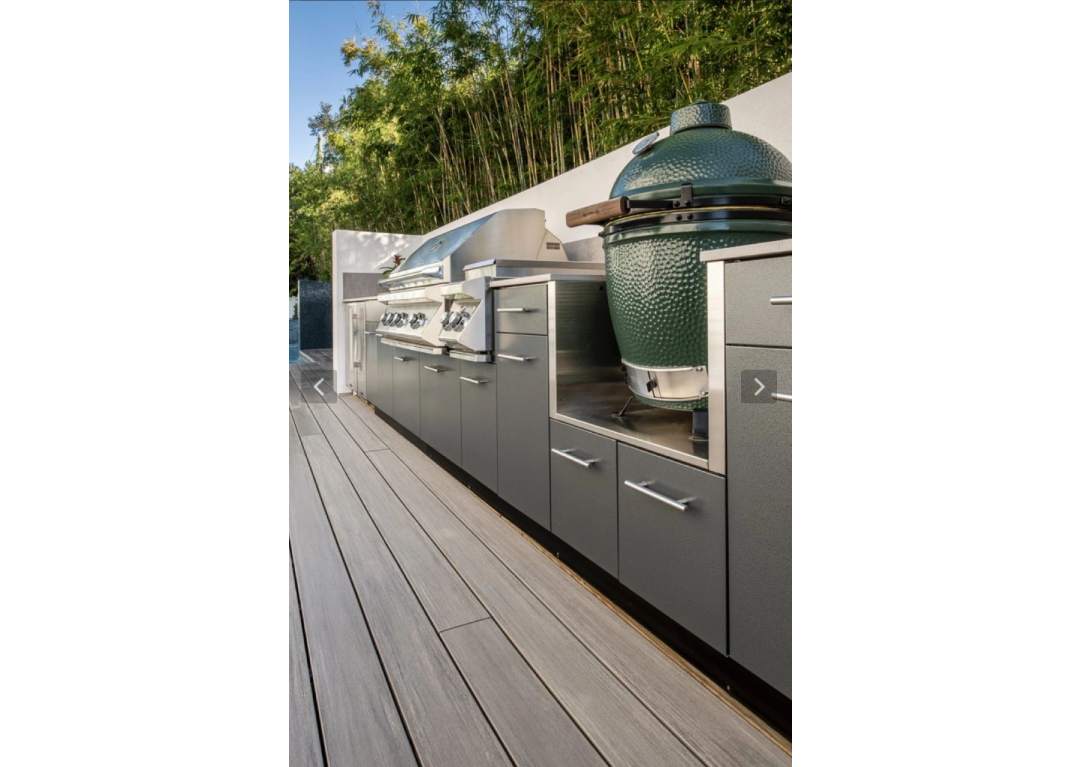 See Unique Outdoor Kitchens Design By CDW