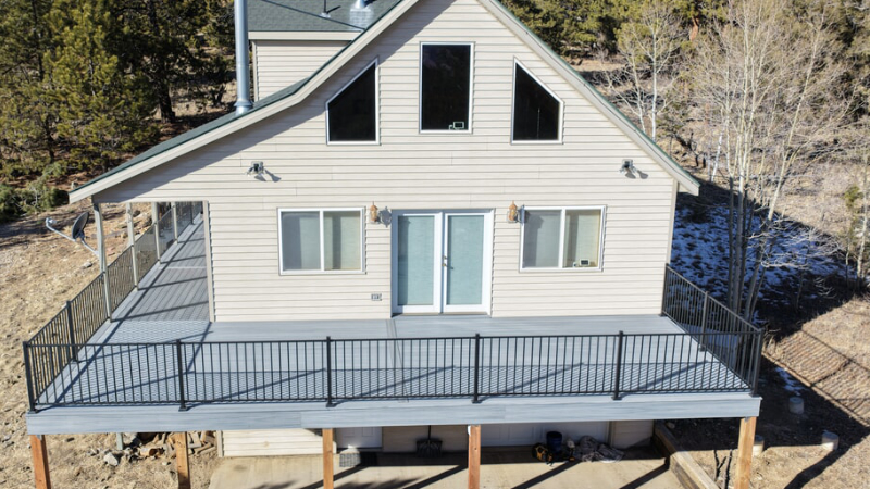 Deck pattern coordinating with house style