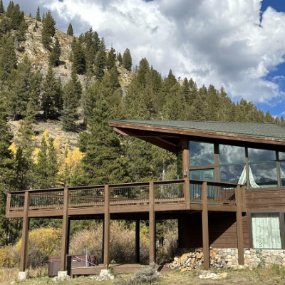 Mountain landscape around a deck